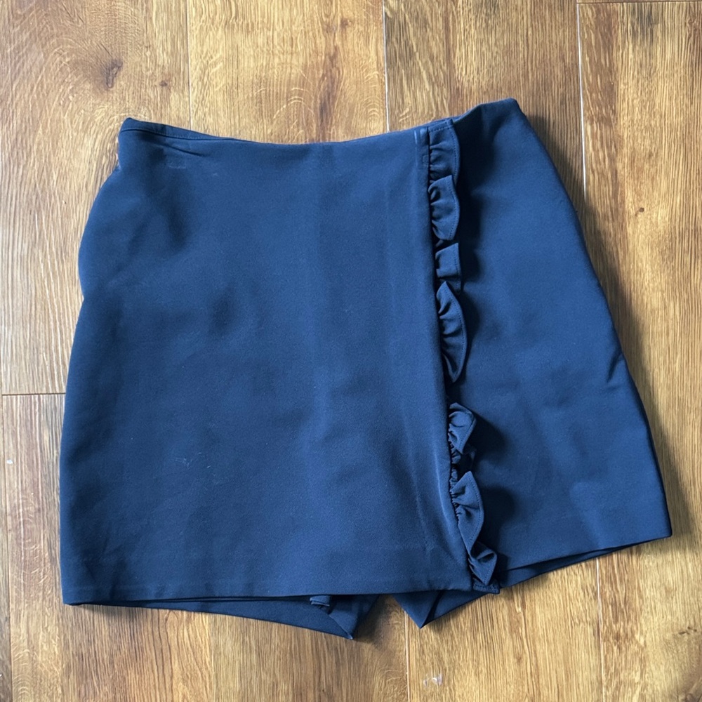 Express Navy Ruffle Women's Skort